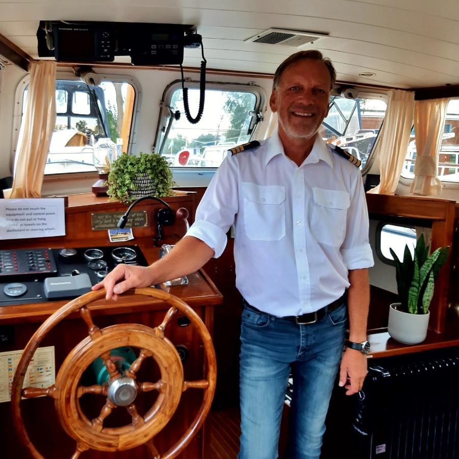 Motor Yacht Almaz Hotel Amszterdam Kültér fotó