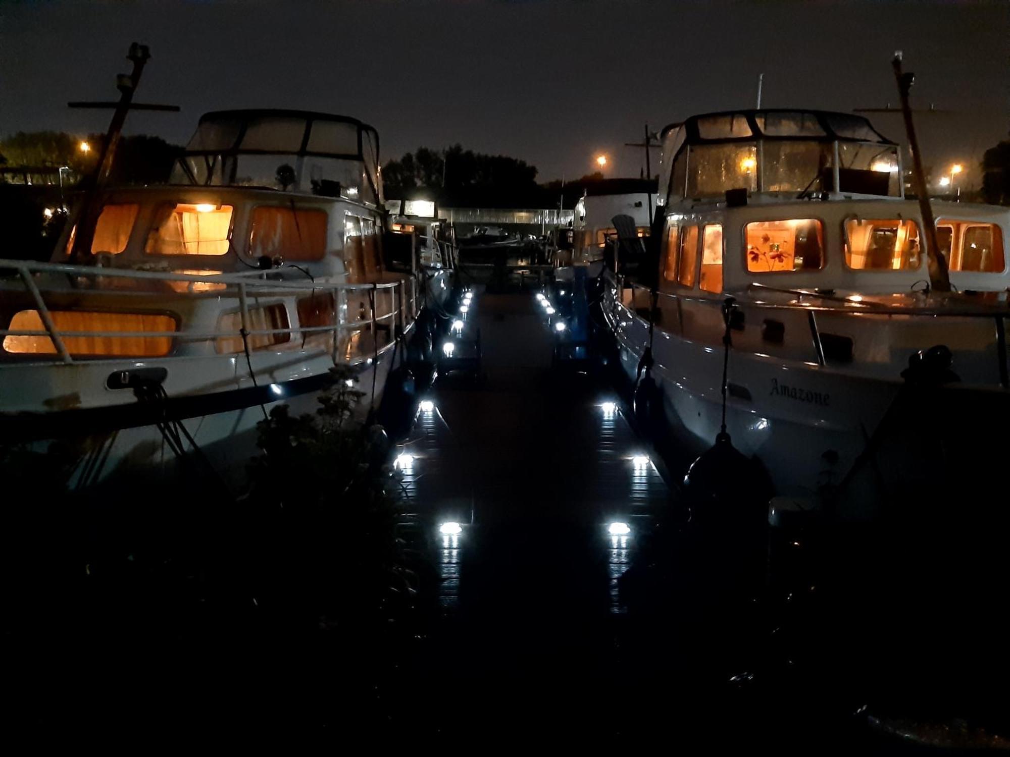 Motor Yacht Almaz Hotel Amszterdam Kültér fotó